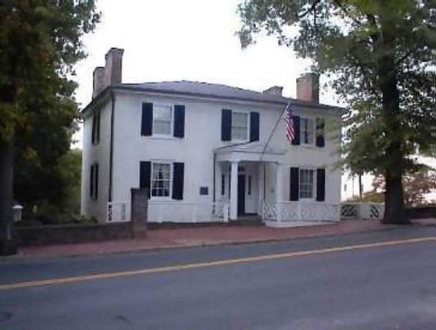 October

President Woodrow Wilson's birthplace on the site of the Woodrow Wilson Library and Museum
Staunton, Virginia
